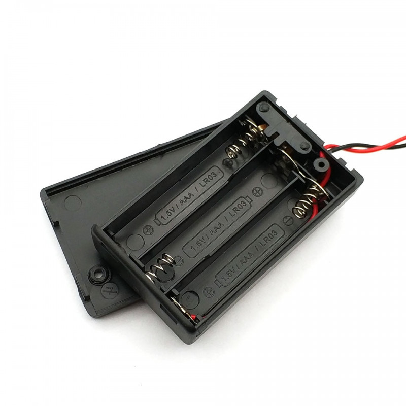 Batterikassett Batterihållare Batterilåda för 3xAAA med på/av